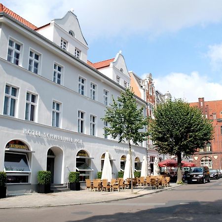 Hotel Schweriner Hof Stralsund Exterior photo