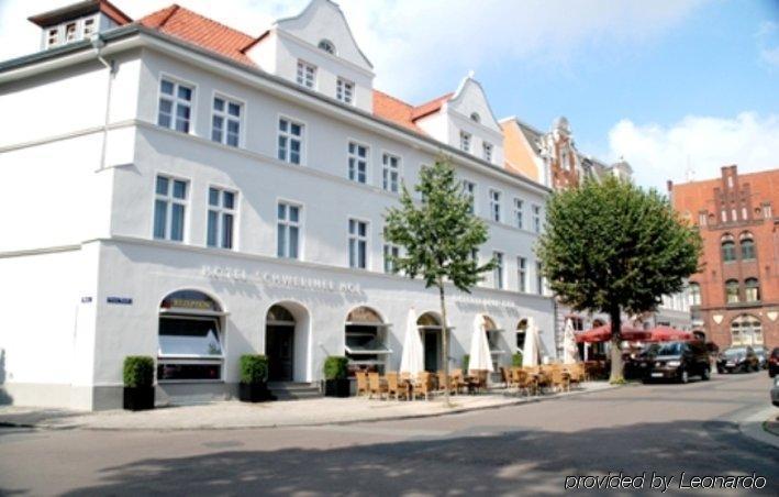 Hotel Schweriner Hof Stralsund Exterior photo