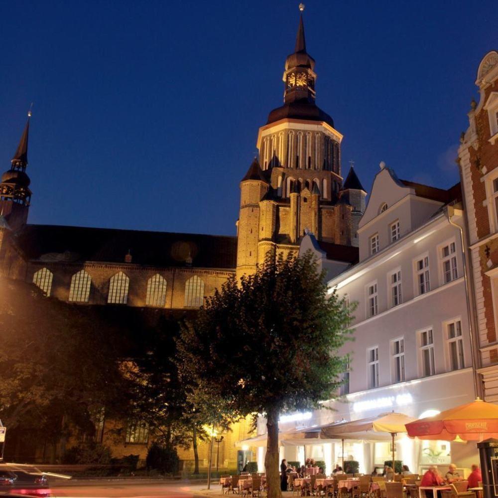 Hotel Schweriner Hof Stralsund Exterior photo